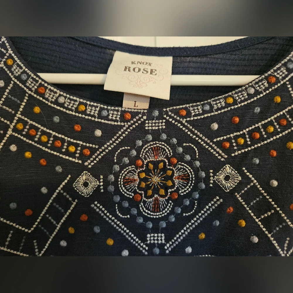 Knox Rose Embroidered Tank Top - Picture 2 of 4